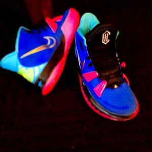 Nike Kyrie 7 basketball shoes